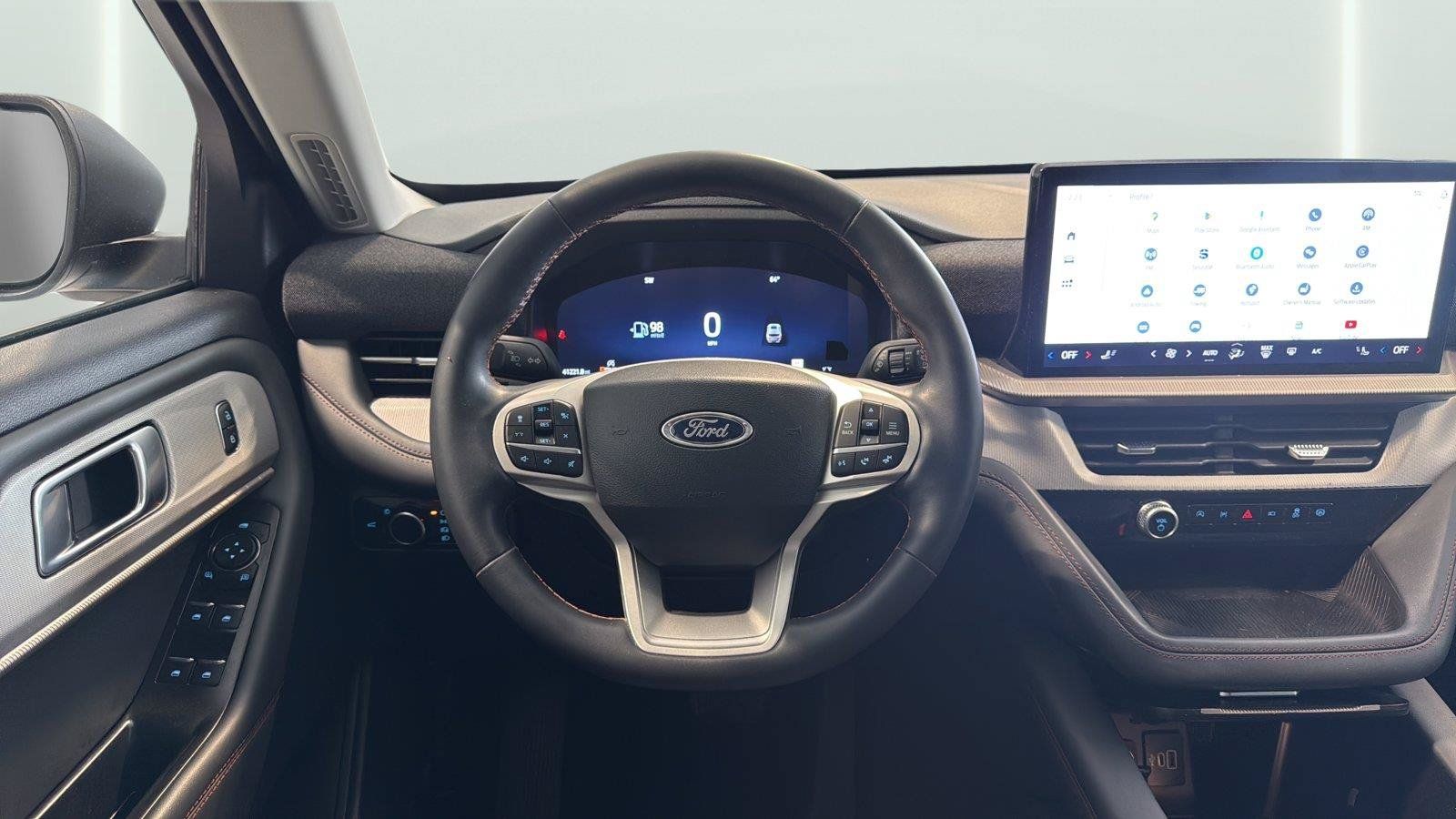 Certified 2025 Ford Explorer Active AWD/4WD image 13