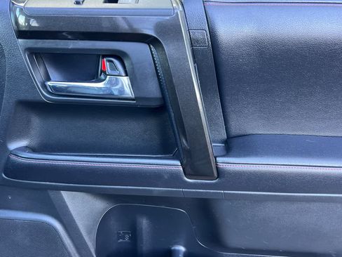 Used 2019 Toyota 4Runner TRD Off-Road Premium image 19