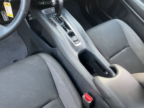 Used 2021 Honda HR-V Sport image 20