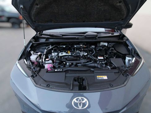 Used 2023 Toyota Prius LE image 13