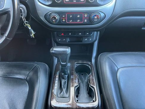 Used 2016 GMC Canyon SLT image 22