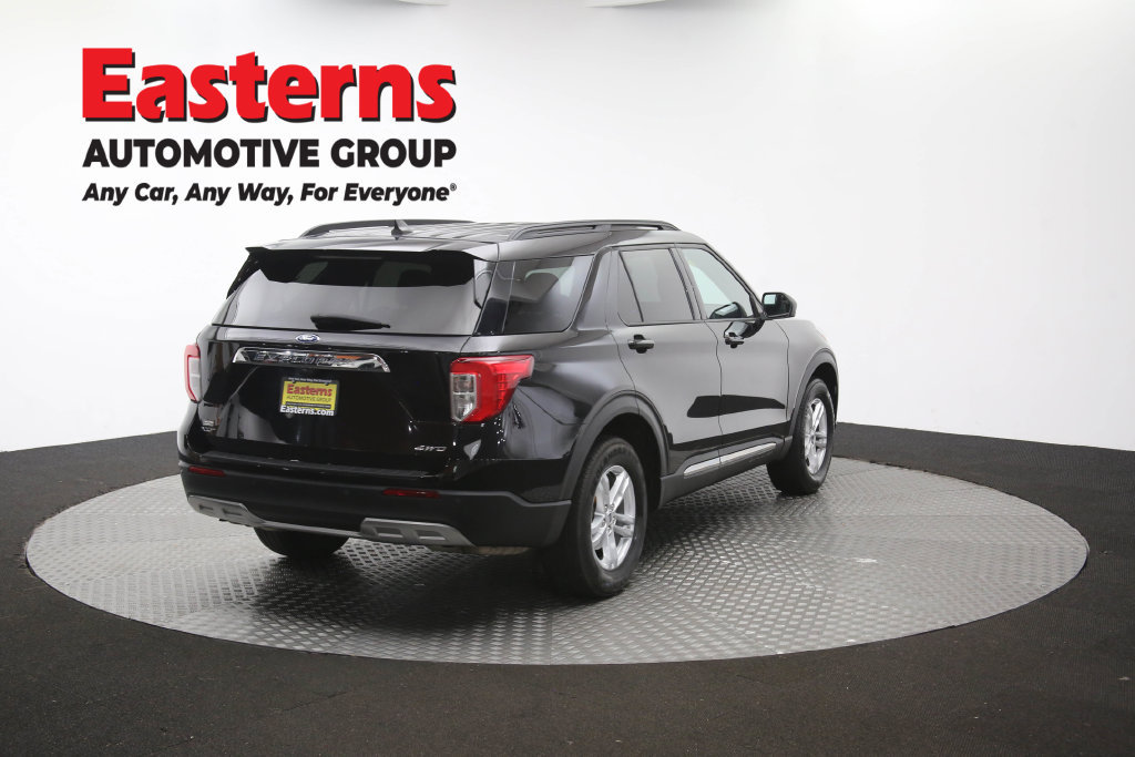 Used 2023 Ford Explorer XLT w/ Equipment Group 202A AWD/4WD image 42