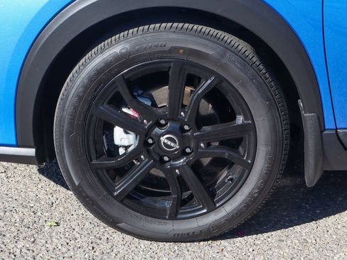Used 2023 Nissan Kicks SR w/ SR Premium Package FWD image 43