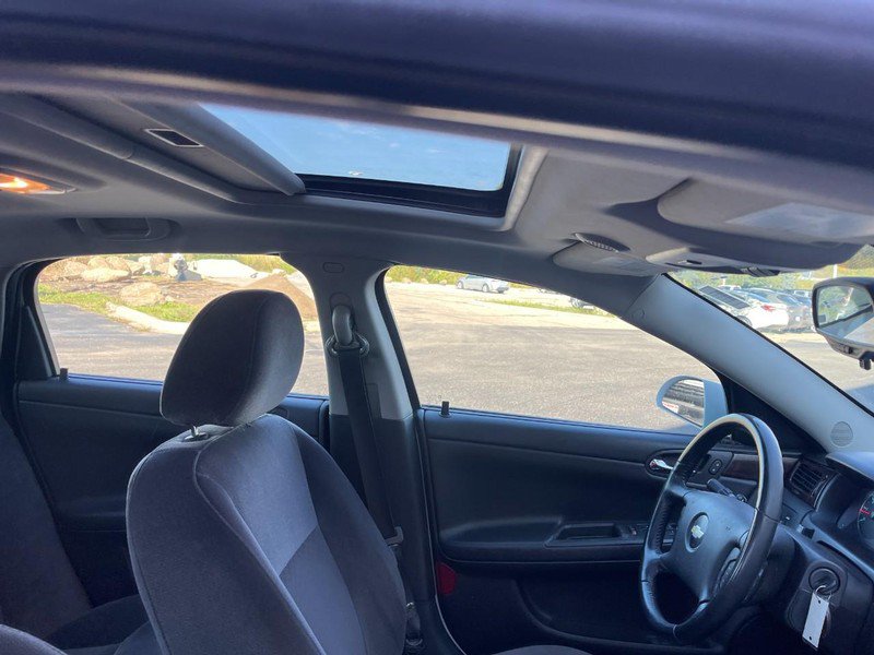 Used 2014 Chevrolet Impala LT w/ LT Sunroof Package FWD image 3