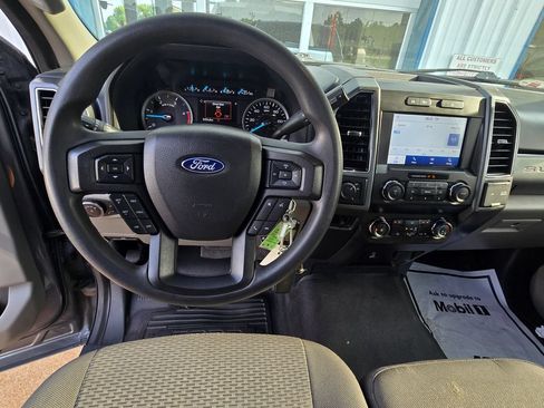 Used 2022 Ford F250 XLT w/ Camper Package RWD image 14