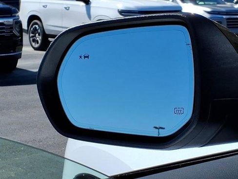 New 2026 Chevrolet Traverse RS w/ LPO, Floor Liner Package image 18