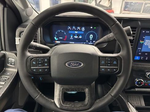 Used 2025 Ford F250 Lariat w/ Lariat Ultimate Package image 36