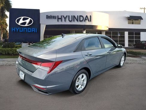 Certified 2023 Hyundai Elantra SE FWD image 6