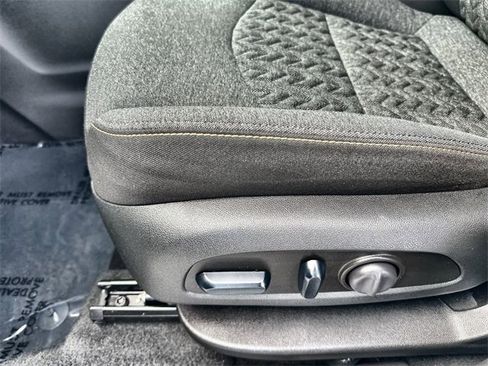 Used 2024 Chevrolet Equinox LT image 14