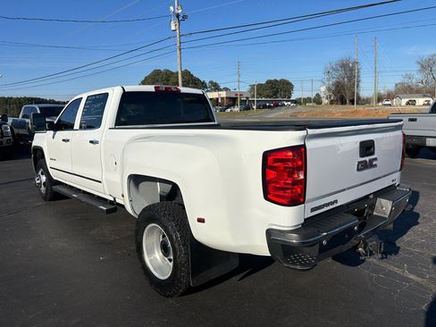 Used 2018 GMC Sierra 3500 SLT w/ Duramax Plus Package image 6