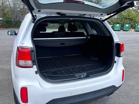 Used 2014 Kia Sorento EX w/ EX V6 Touring Package image 22