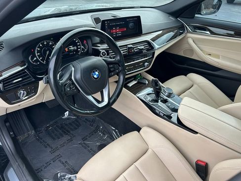 Used 2019 BMW 530e image 22