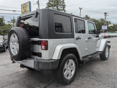 Used 2010 Jeep Wrangler Unlimited Sahara w/ Trailer Tow Group AWD/4WD image 7