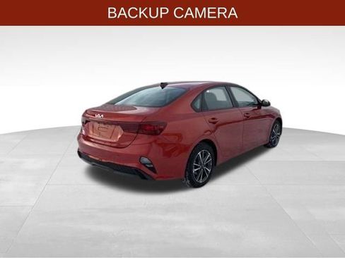 Used 2022 Kia Forte LXS image 7