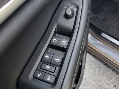 Certified 2025 Jeep Grand Cherokee Limited w/ Luxury Tech Group II image 26