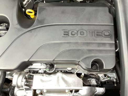 Used 2024 Chevrolet Equinox LS w/ LS Convenience Package FWD image 21