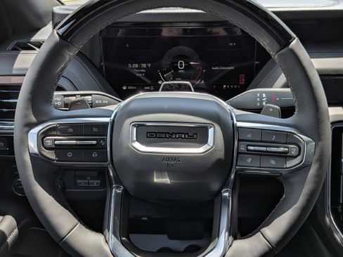 New 2026 GMC Yukon XL Denali w/ Denali Reserve Package AWD/4WD image 16