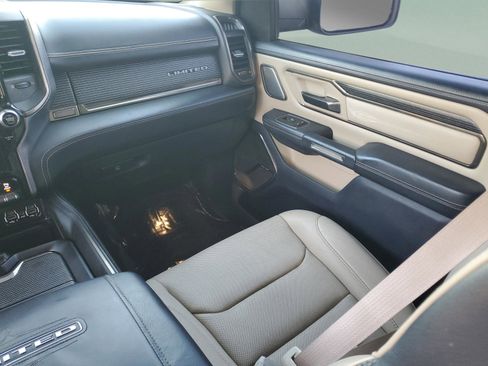 Used 2019 RAM 1500 Limited image 11