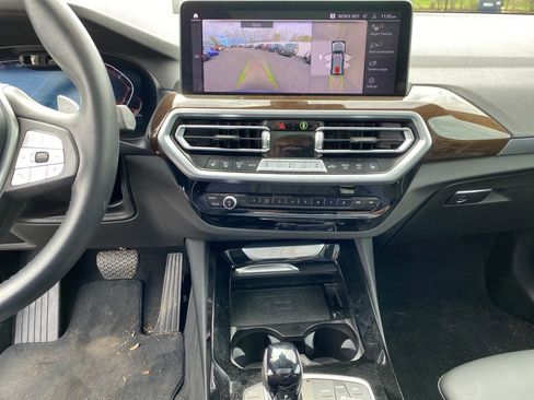 Used 2024 BMW X3 xDrive30i w/ Premium Package AWD/4WD image 12