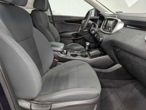 Used 2020 Kia Sorento LX image 35