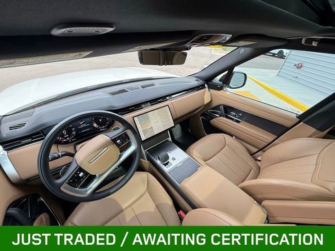 Used 2025 Land Rover Range Rover SE AWD/4WD image 23