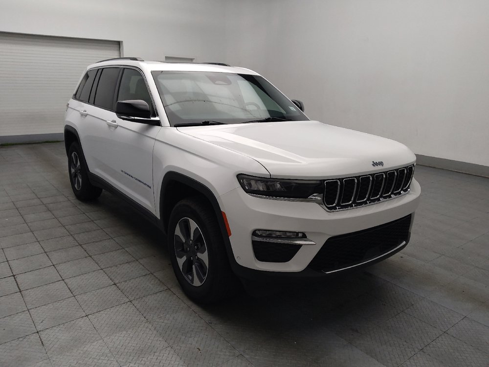 Used 2022 Jeep Grand Cherokee Limited 4xe w/ Luxury Tech Group II AWD/4WD image 13