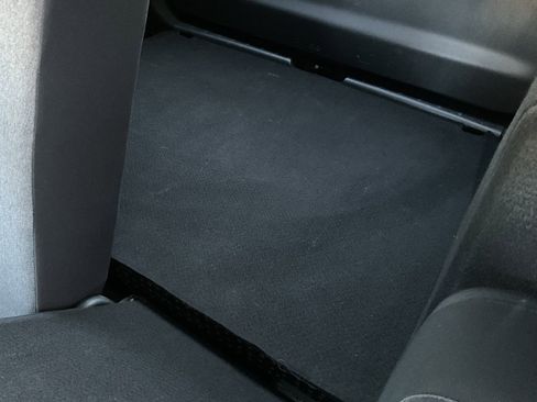 Used 2025 Nissan Kicks SV image 17