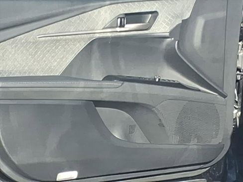 Used 2025 Toyota Camry XLE w/ Premium Plus Package image 13