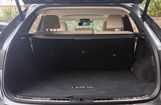 Certified 2023 Lexus RX 350 Premium Plus w/ Cold Area Package AWD/4WD image 40