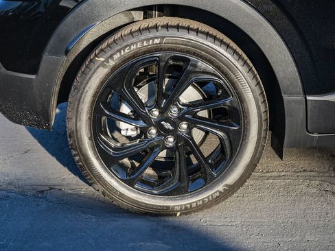 New 2027 Chevrolet Bolt RS w/ Technology Package FWD image 11