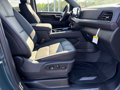 New 2026 Chevrolet Suburban RST w/ Comfort Package RWD image 9