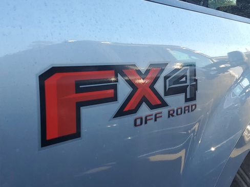 Used 2022 Ford F350 Lariat w/ Lariat Ultimate Package image 7