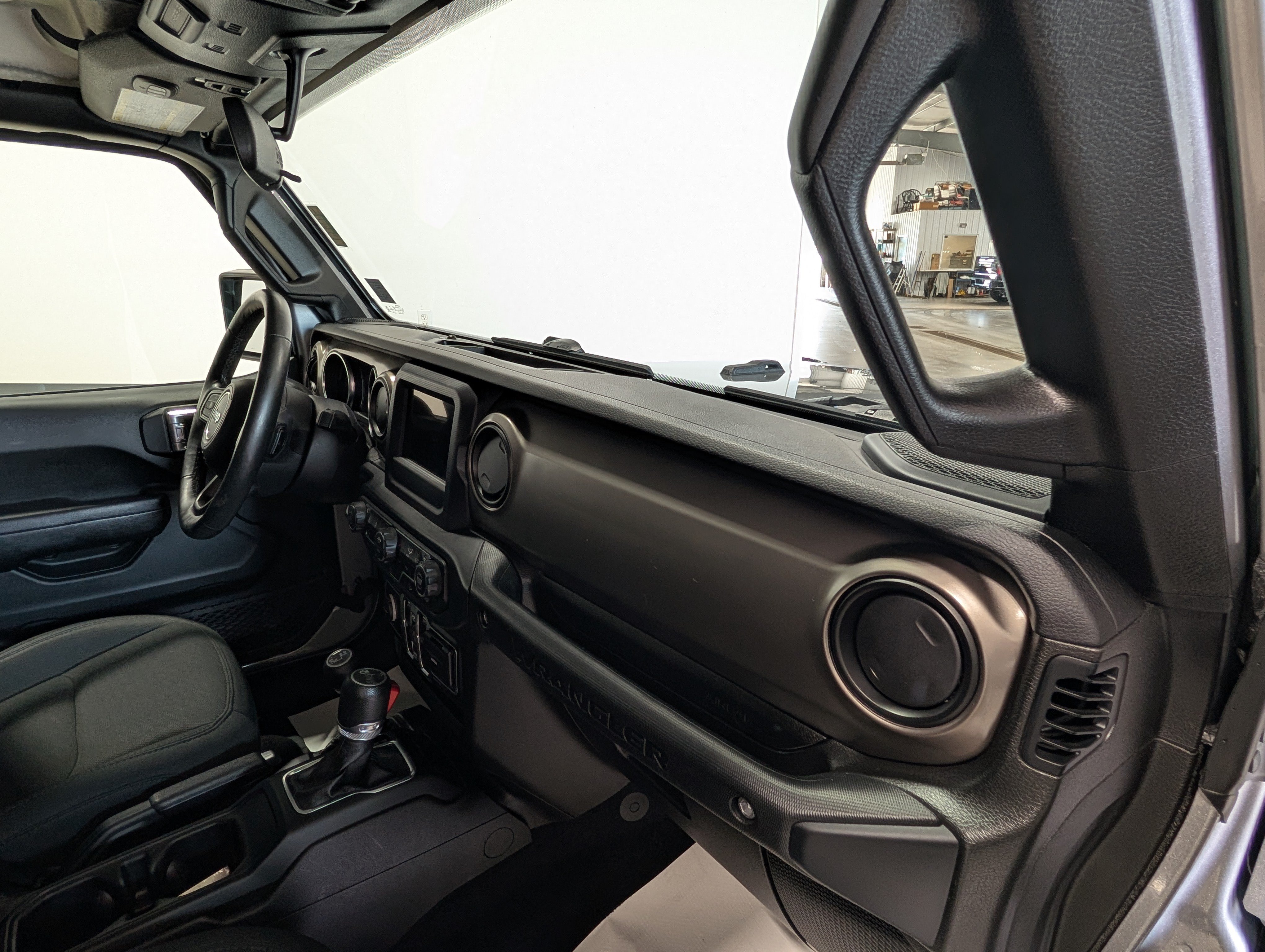 Used 2019 Jeep Wrangler Unlimited Sport S AWD/4WD image 17