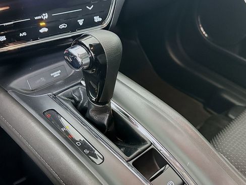 Used 2022 Honda HR-V EX image 19