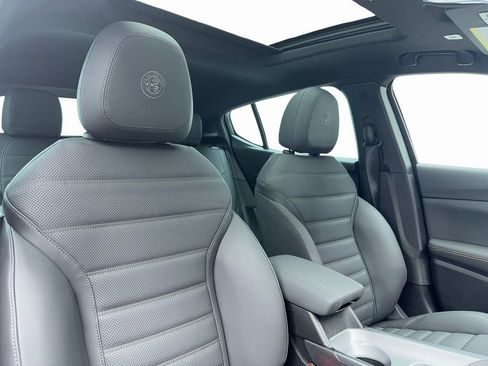 New 2025 Alfa Romeo Tonale w/ Premium Package image 44