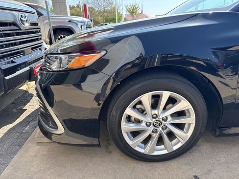 Used 2023 Toyota Camry LE image 2