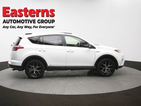 Used 2018 Toyota RAV4 SE AWD/4WD image 46
