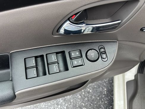 Used 2015 Honda Odyssey Touring image 19