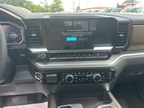 New 2026 Chevrolet Silverado 1500 High Country w/ Technology Package AWD/4WD image 22