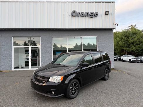 Used 2018 Dodge Grand Caravan GT FWD image 1