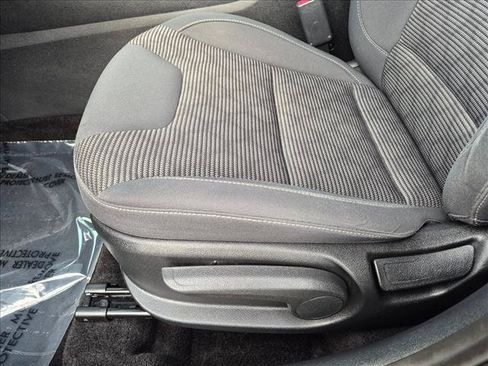 Used 2019 Kia Niro LX FWD image 11