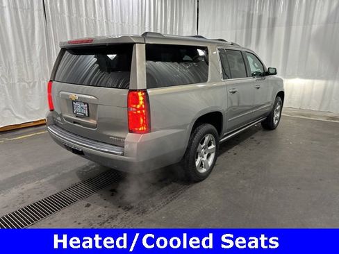 Used 2019 Chevrolet Suburban Premier image 3