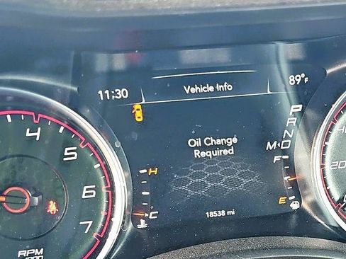 Used 2019 Dodge Charger SXT AWD/4WD image 9