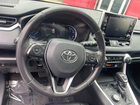Used 2019 Toyota RAV4 XSE AWD/4WD image 13