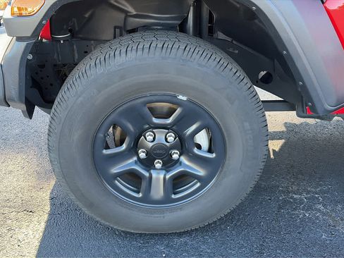 Used 2020 Jeep Wrangler Sport image 25