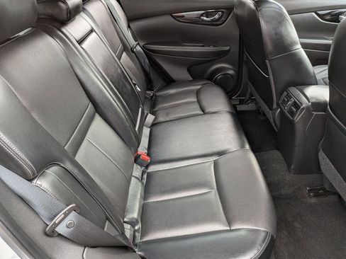 Used 2022 Nissan Rogue Sport SL w/ Premium Package AWD/4WD image 21