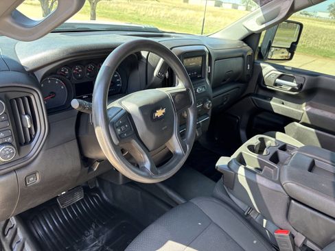 Used 2023 Chevrolet Silverado 2500 W/T w/ WT Convenience Package image 10