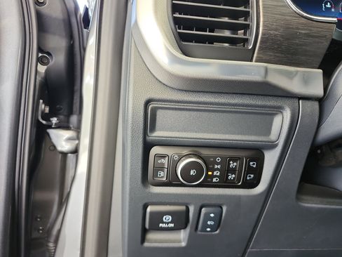 Used 2025 Ford F150 Lariat w/ Equipment Group 501A Mid AWD/4WD image 13