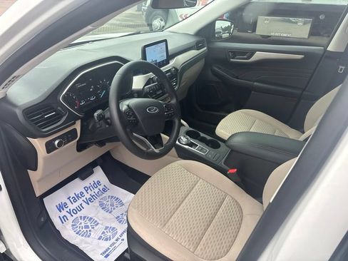 Used 2022 Ford Escape SE w/ Convenience Package FWD image 24