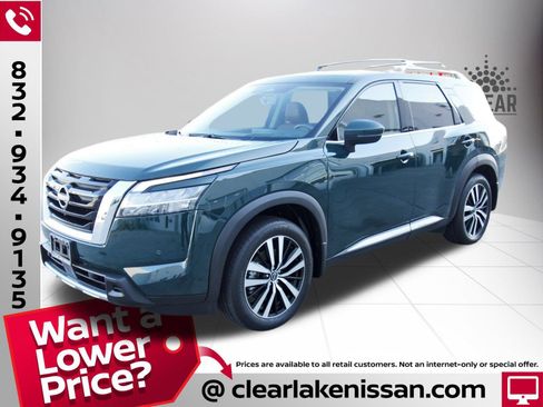 Used 2024 Nissan Pathfinder Platinum w/ Cargo Package image 3